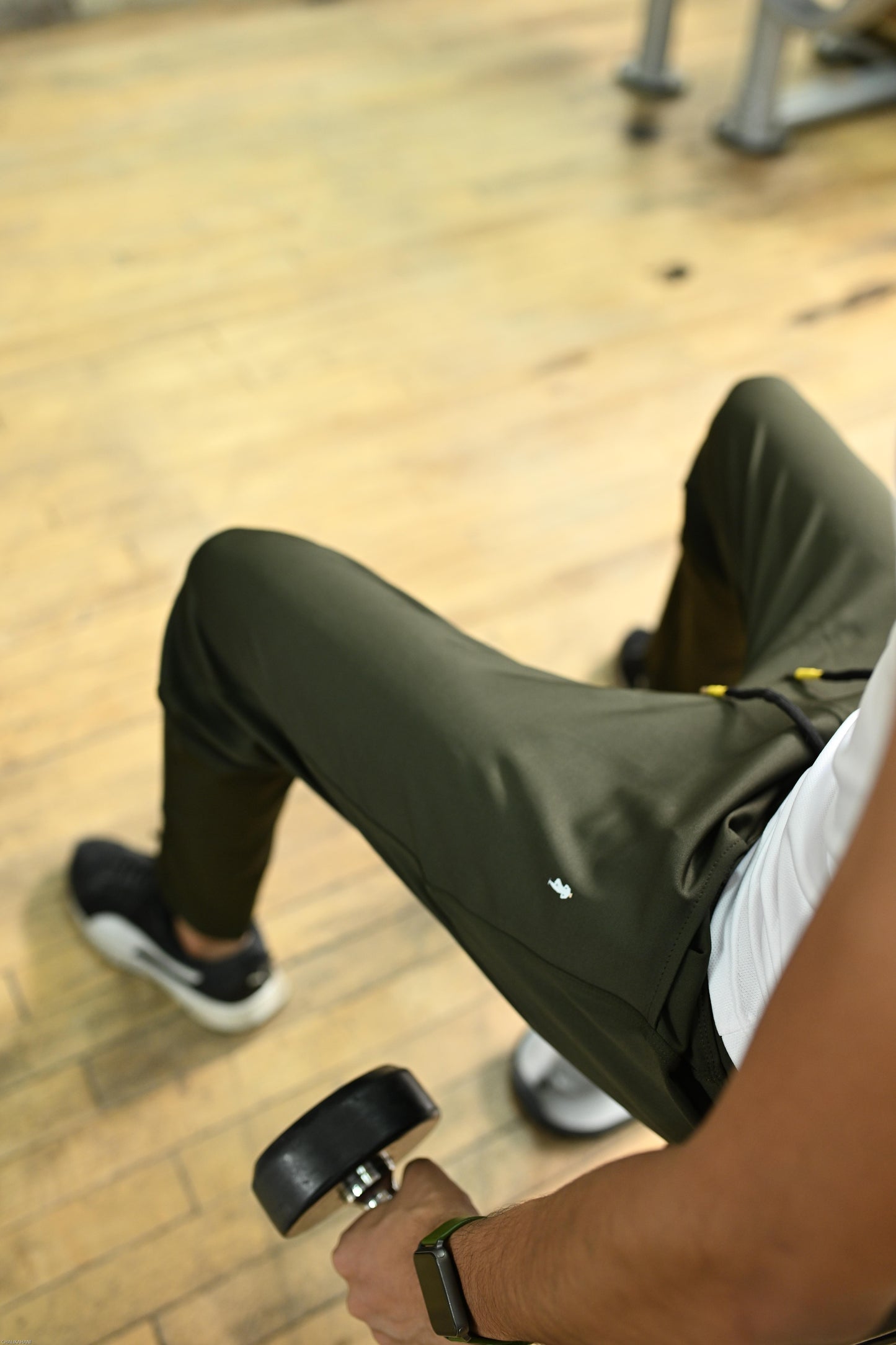 The Harvey slim fit joggers and Tee set; Olive Green-White